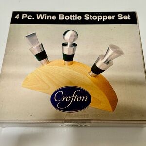 Crofton 4 Pc. Wine Bottle Stopper Set / NWT